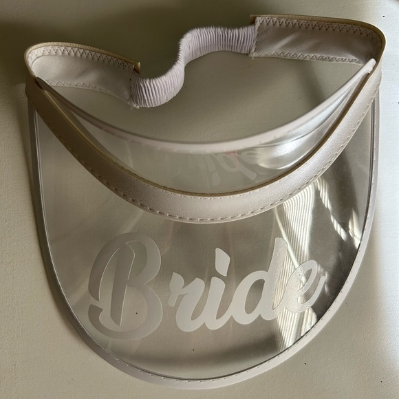 BRAND NEW Bride Clear and White Visor - Picture 5 of 6
